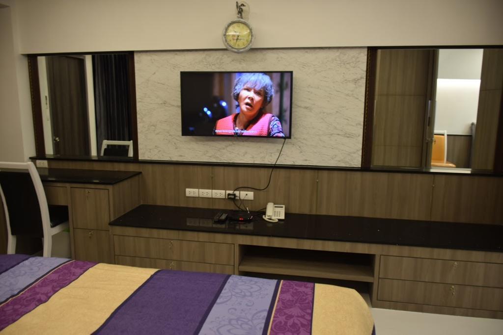 Family Suite Room Pratunam Бангкок Экстерьер фото
