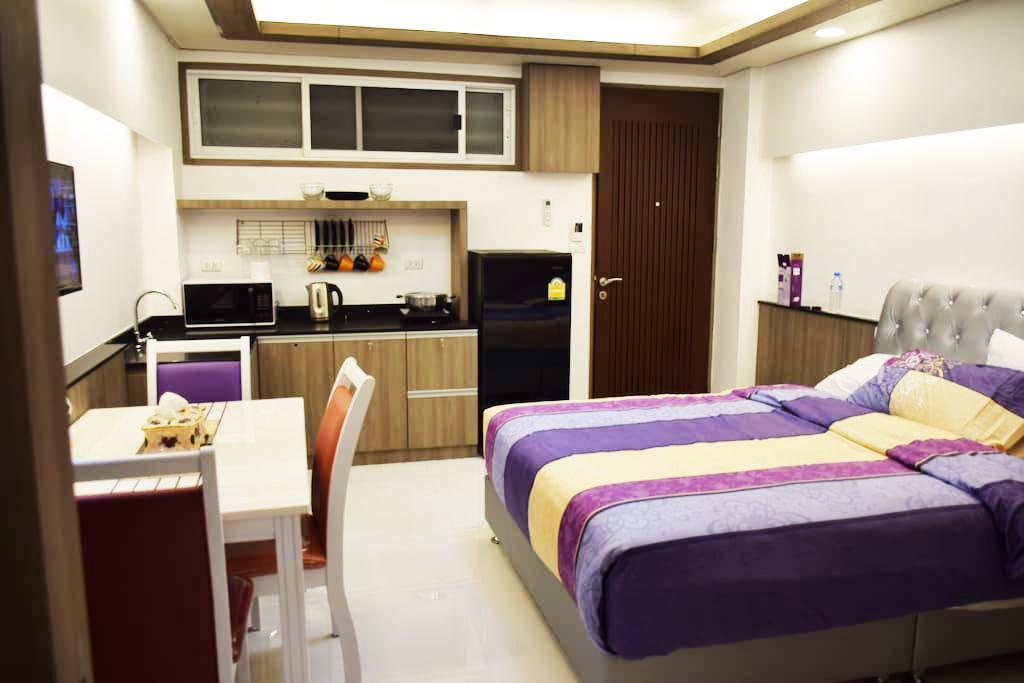 Family Suite Room Pratunam Бангкок Экстерьер фото